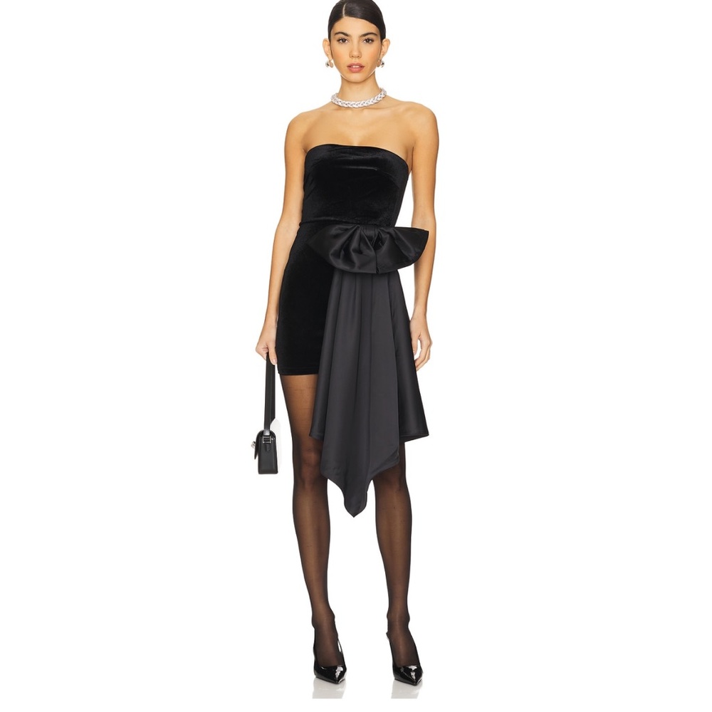 Revolve CLEA VELVET DRESS MORE TO COME Color: Black Size: L
